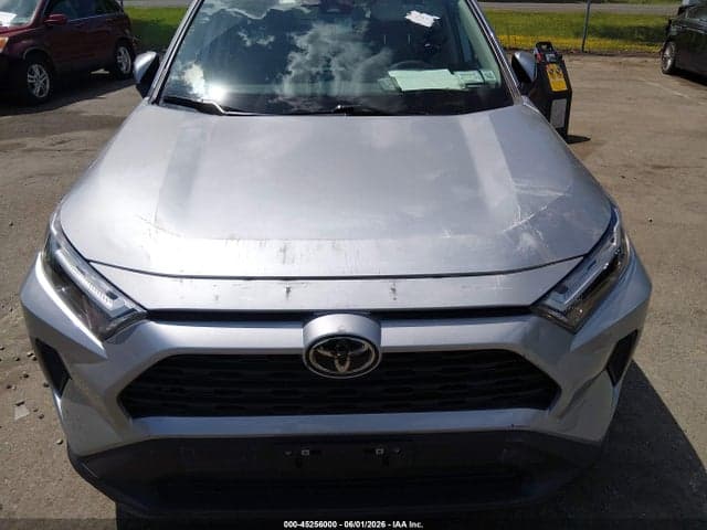 2022 TOYOTA RAV4 XLE 6