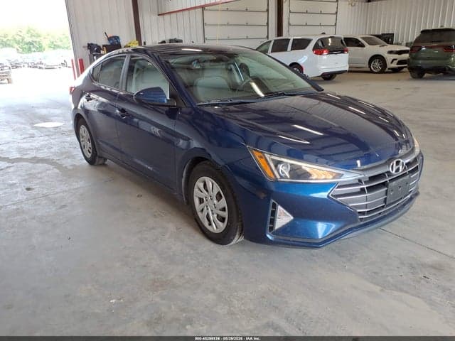 2020 HYUNDAI ELANTRA SE 1