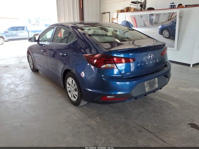 2020 HYUNDAI ELANTRA SE 3