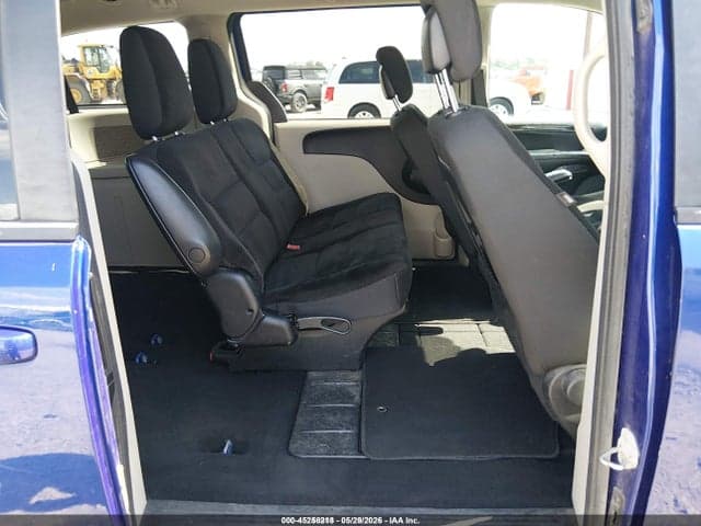 2018 DODGE GRAND CARAVAN SE 8