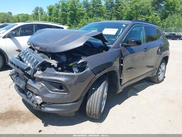2024 JEEP COMPASS LATITUDE LUX FWD 2