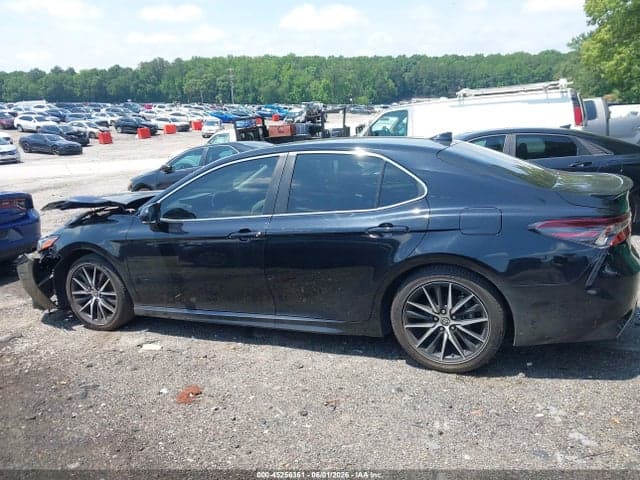 2022 TOYOTA CAMRY SE HYBRID 14