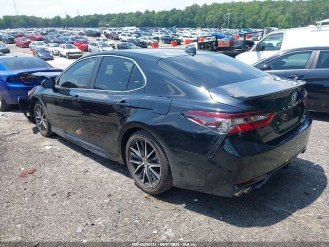 2022 TOYOTA CAMRY SE HYBRID 3
