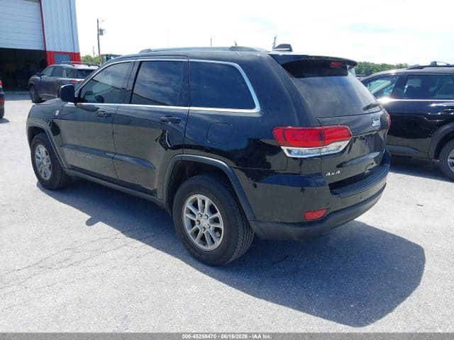 2020 JEEP GRAND CHEROKEE LAREDO E 4X4 3