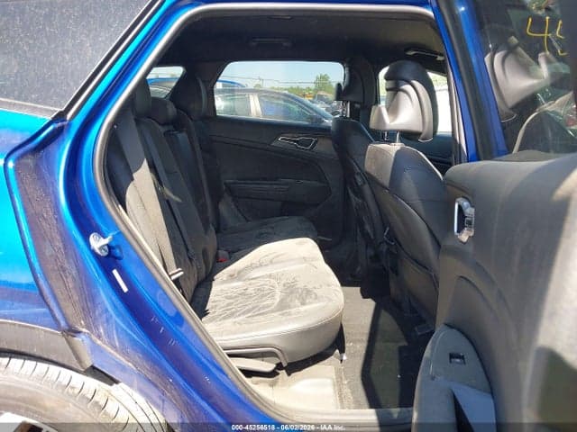 2023 KIA SPORTAGE X-LINE 8