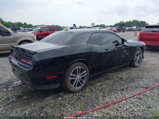 2019 DODGE CHALLENGER SXT AWD 4