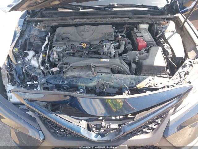 2018 TOYOTA CAMRY SE 10