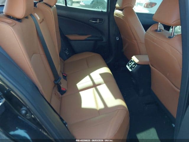2022 LEXUS UX 200 8