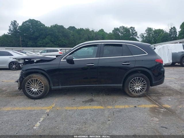 2024 MERCEDES-BENZ GLC 300 SUV 13