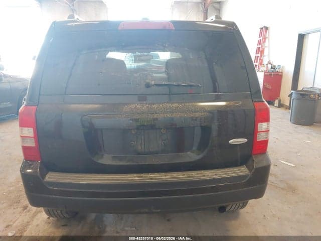 2017 JEEP PATRIOT LATITUDE 4X4 16