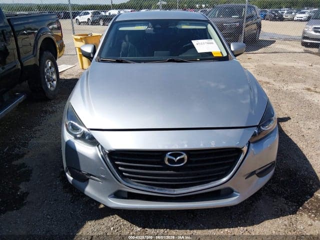 2018 MAZDA MAZDA3 TOURING 12
