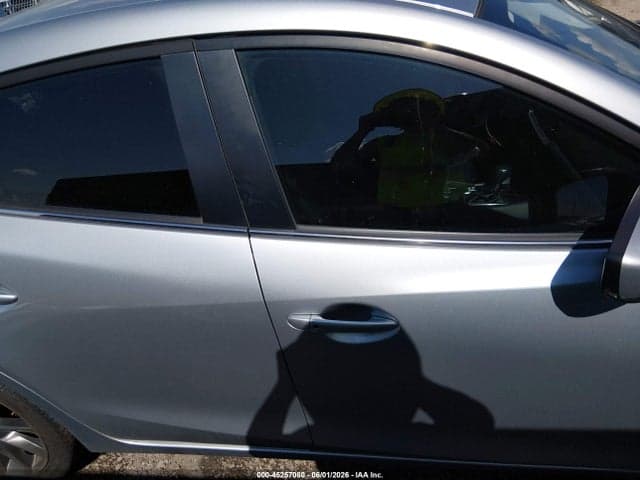 2018 MAZDA MAZDA3 TOURING 13