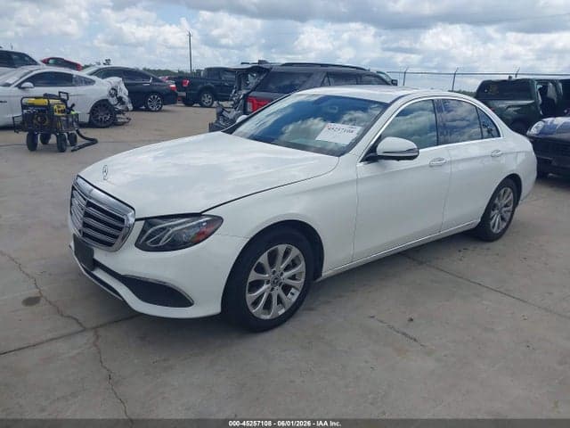 2019 MERCEDES-BENZ E 300 2