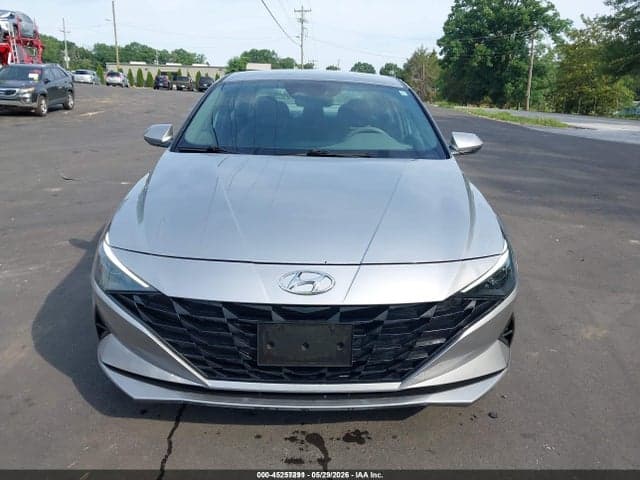 2021 HYUNDAI ELANTRA SE 12