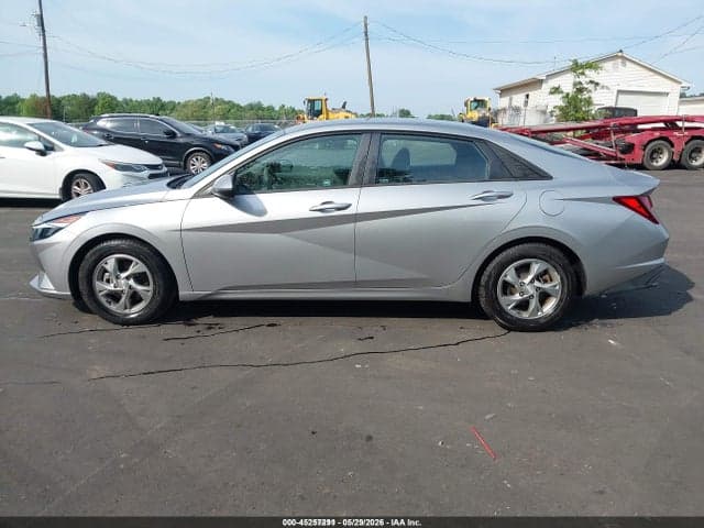 2021 HYUNDAI ELANTRA SE 14