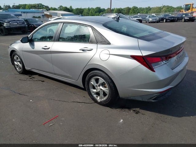 2021 HYUNDAI ELANTRA SE 3