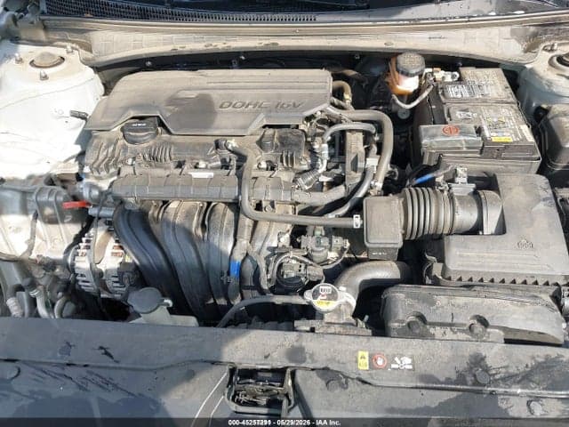 2021 HYUNDAI ELANTRA SE 10