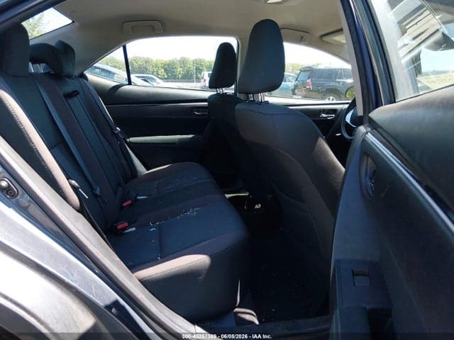 2018 TOYOTA COROLLA LE 8