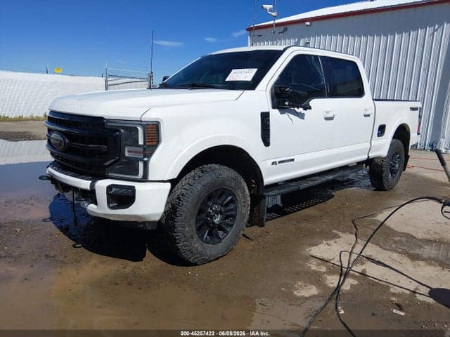 2022 FORD F-350 LARIAT 2