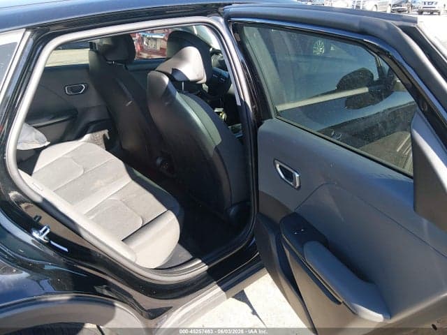 2025 KIA K4 LXS 8