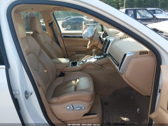 2014 PORSCHE CAYENNE S 5