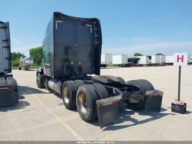 2023 PETERBILT 579 3
