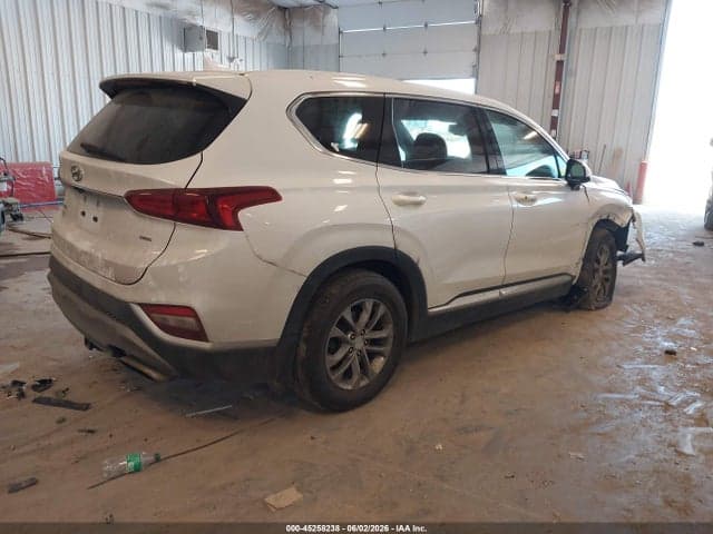 2020 HYUNDAI SANTA FE SEL 4
