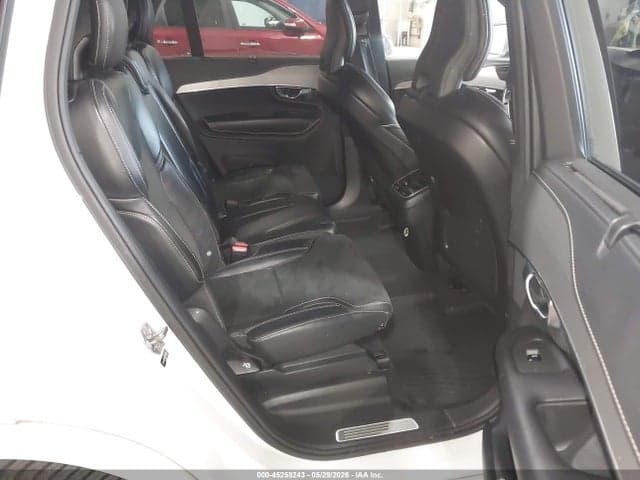 2019 VOLVO XC90 T6 8