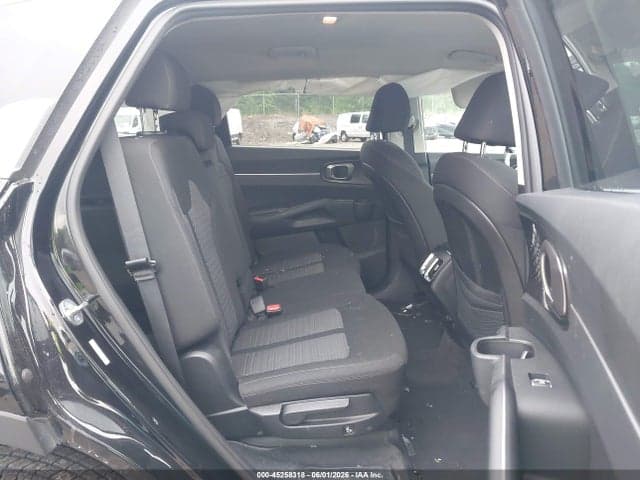 2023 KIA SORENTO LX 8