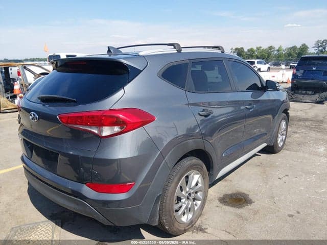 2017 HYUNDAI TUCSON SE PLUS 4