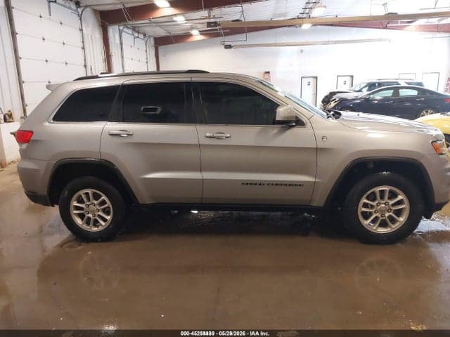 2019 JEEP GRAND CHEROKEE LAREDO E 4X4 13