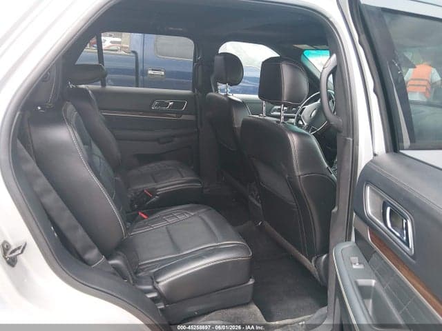 2017 FORD EXPLORER PLATINUM 8