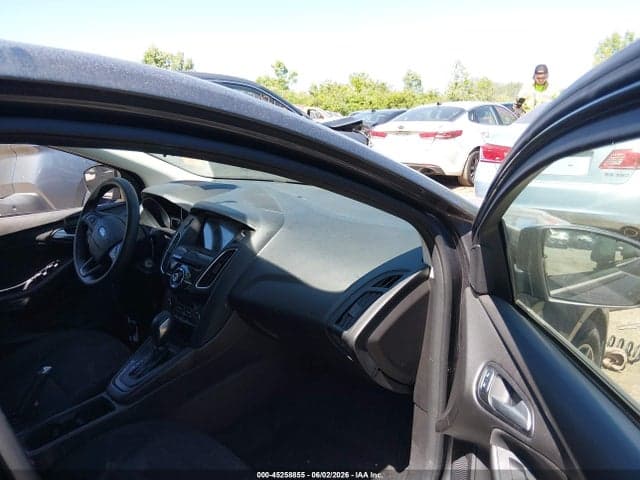 2018 FORD FOCUS SEL 5