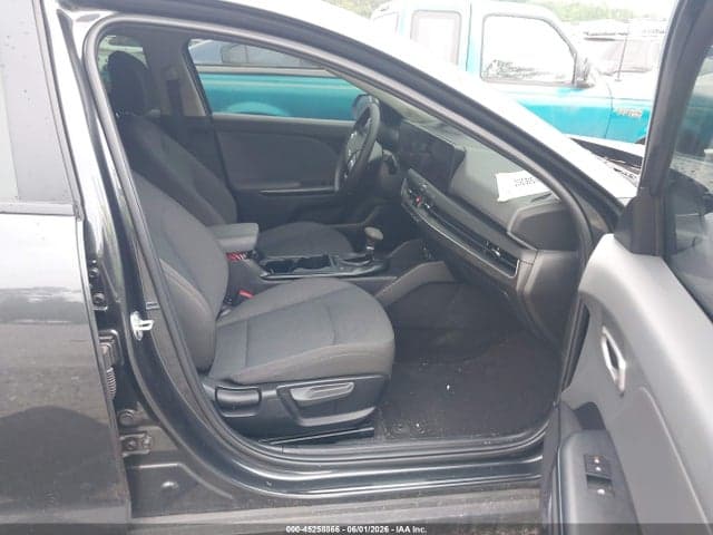 2025 KIA K4 LXS 5