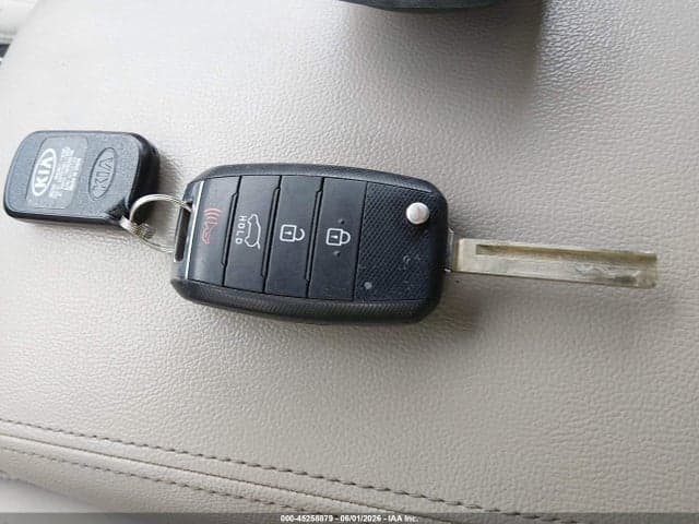2018 KIA SORENTO 2.4L LX 12