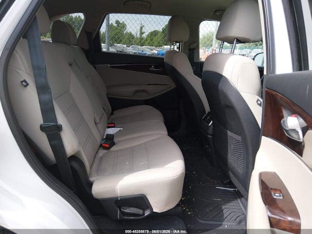2018 KIA SORENTO 2.4L LX 9