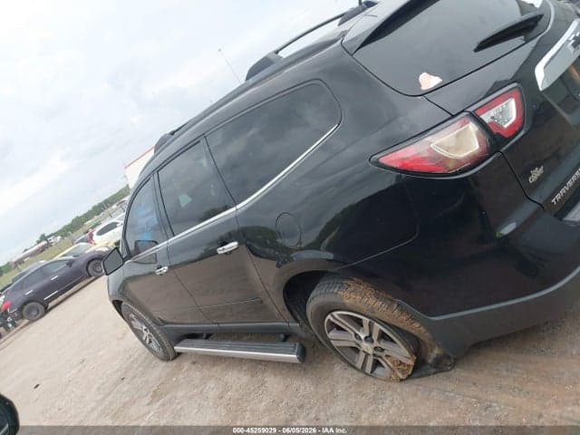 2017 CHEVROLET TRAVERSE 2LT 14