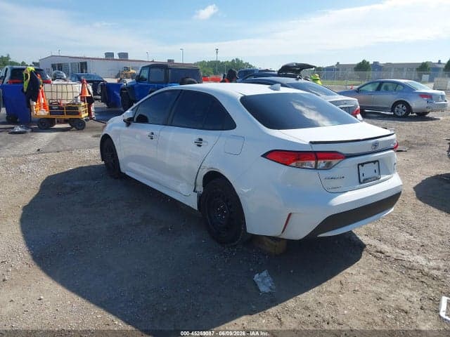 2021 TOYOTA COROLLA LE 3