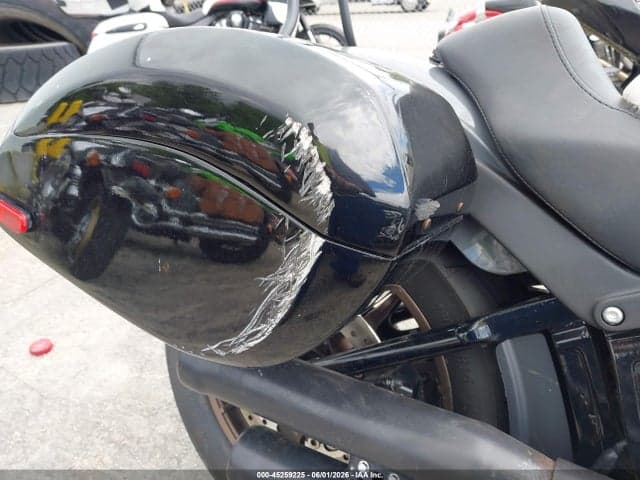 2022 HARLEY-DAVIDSON FXLRS 15