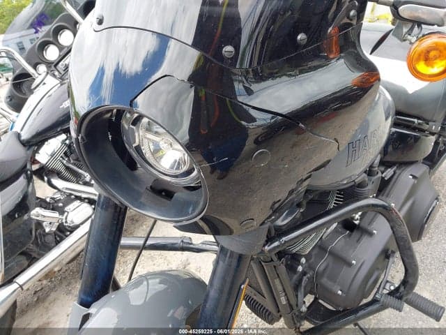 2022 HARLEY-DAVIDSON FXLRS 18