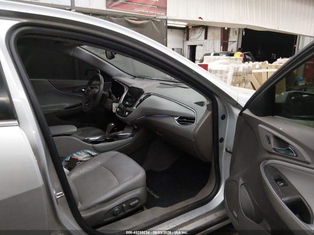 2017 CHEVROLET MALIBU 1LT 5