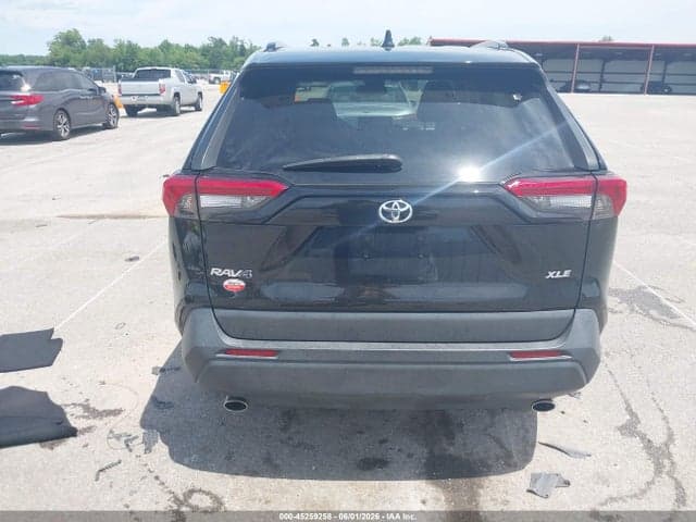 2019 TOYOTA RAV4 XLE PREMIUM 16