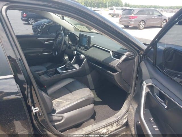 2019 TOYOTA RAV4 XLE PREMIUM 5