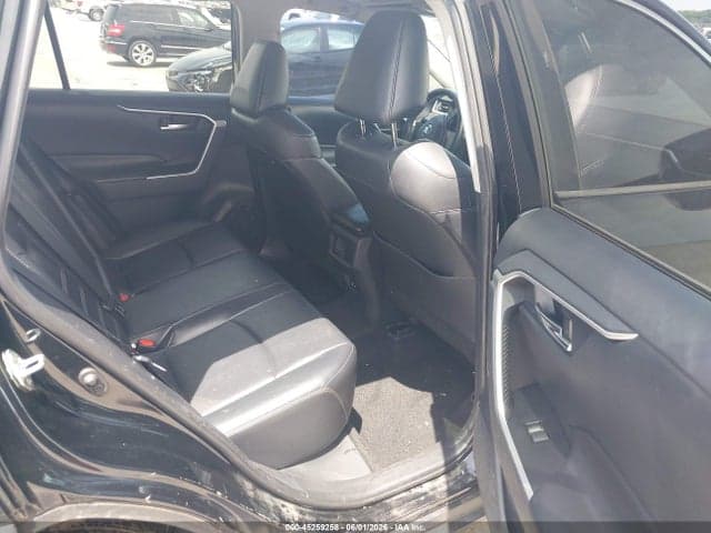 2019 TOYOTA RAV4 XLE PREMIUM 8
