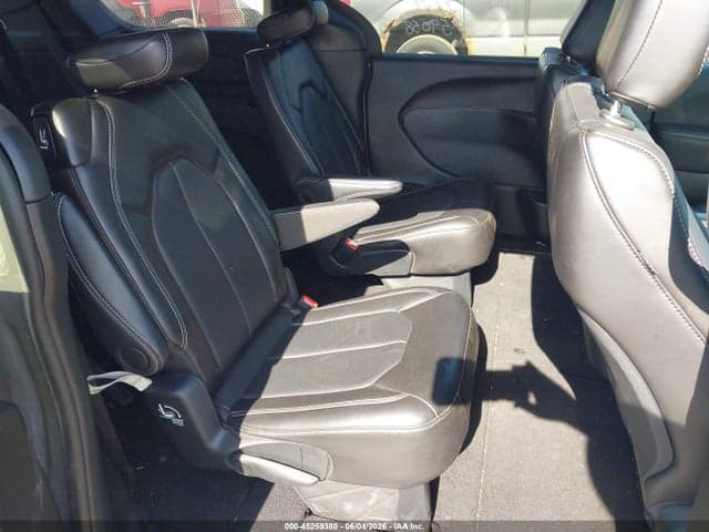 2025 CHRYSLER PACIFICA SELECT 8