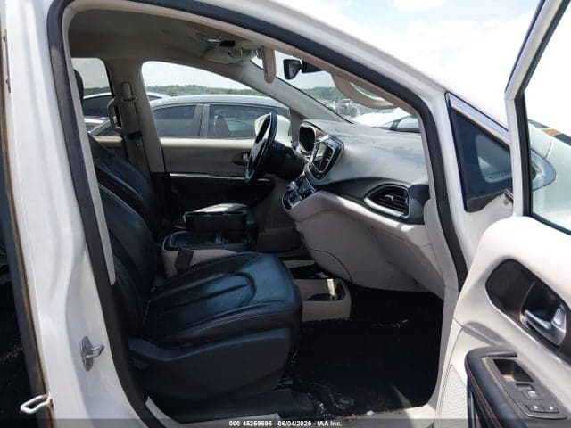 2019 CHRYSLER PACIFICA TOURING L 5