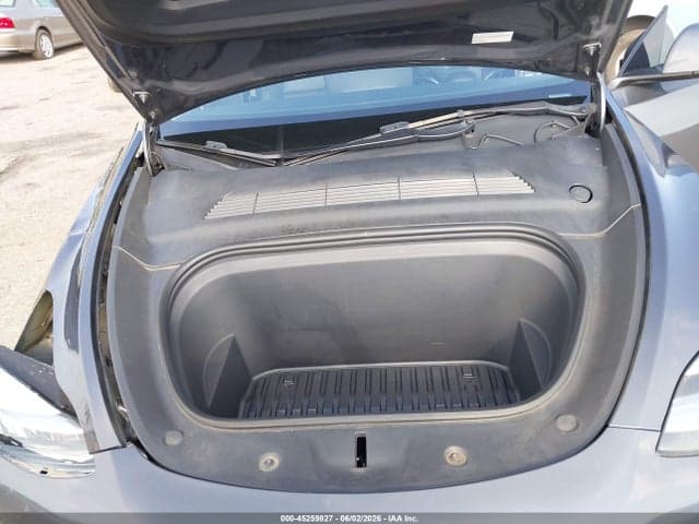 2023 TESLA MODEL Y 10