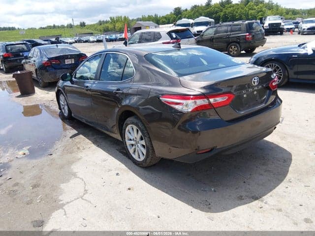 2020 TOYOTA CAMRY LE 3