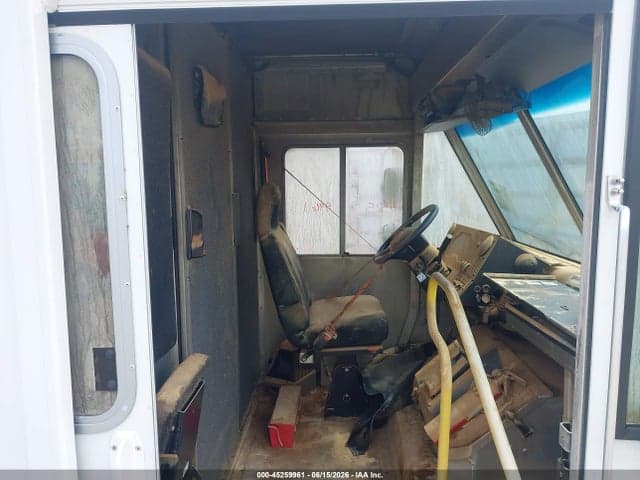 2022 FORD F-59 COMMERCIAL STRIPPED 5