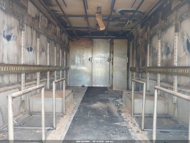2022 FORD F-59 COMMERCIAL STRIPPED 8